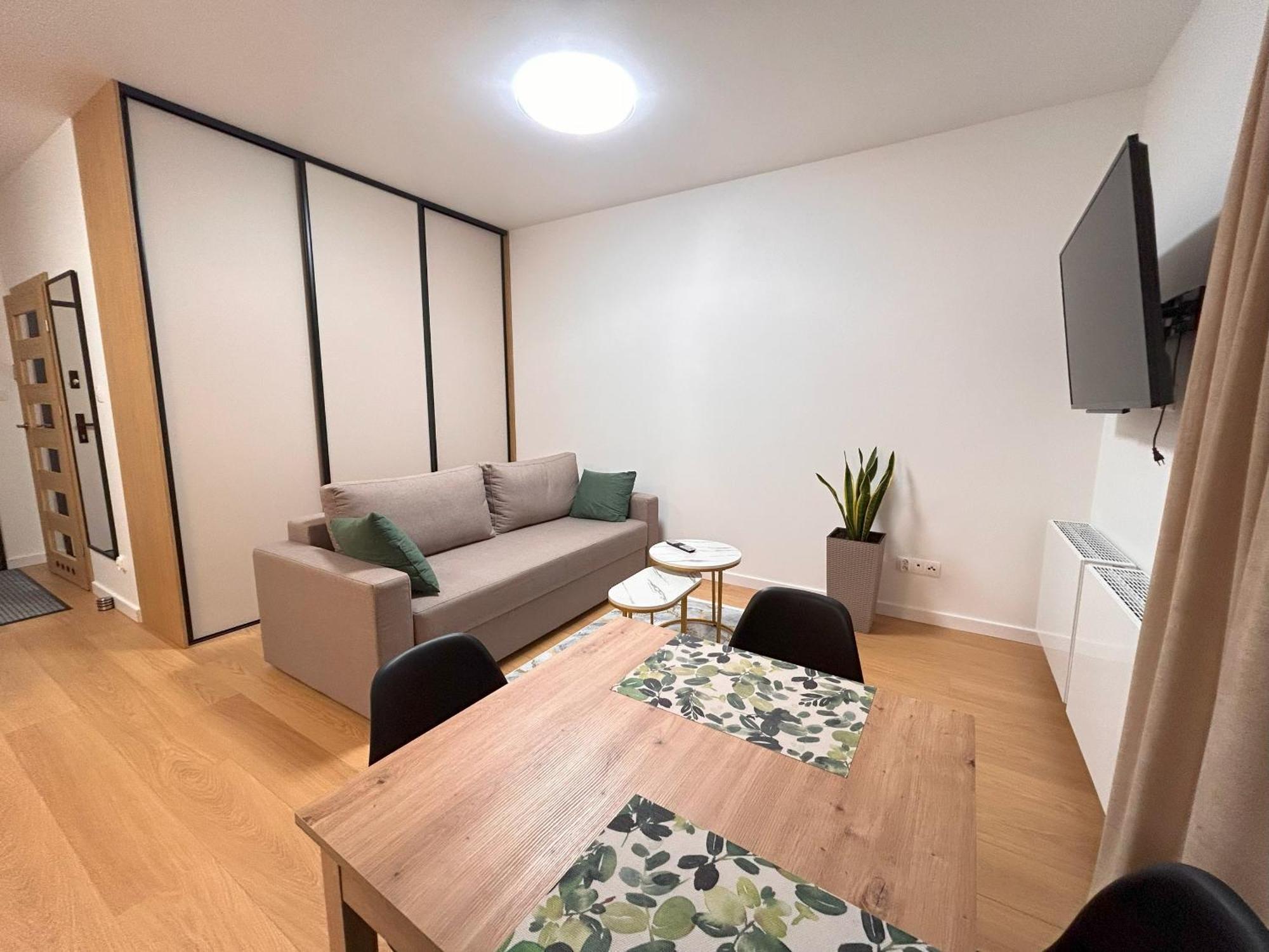 Apartmentprestige Central Station Краків Екстер'єр фото