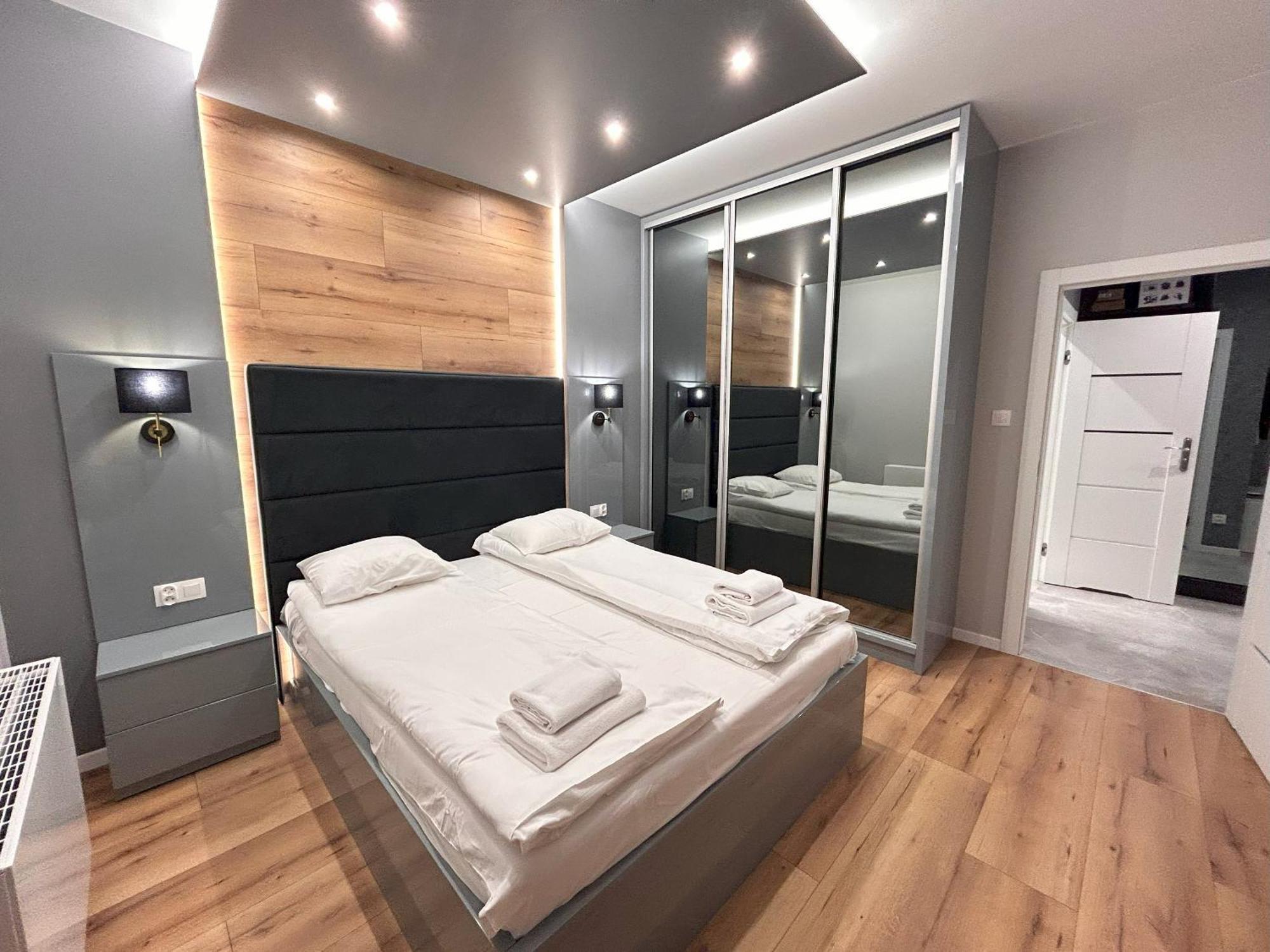 Apartmentprestige Central Station Краків Екстер'єр фото