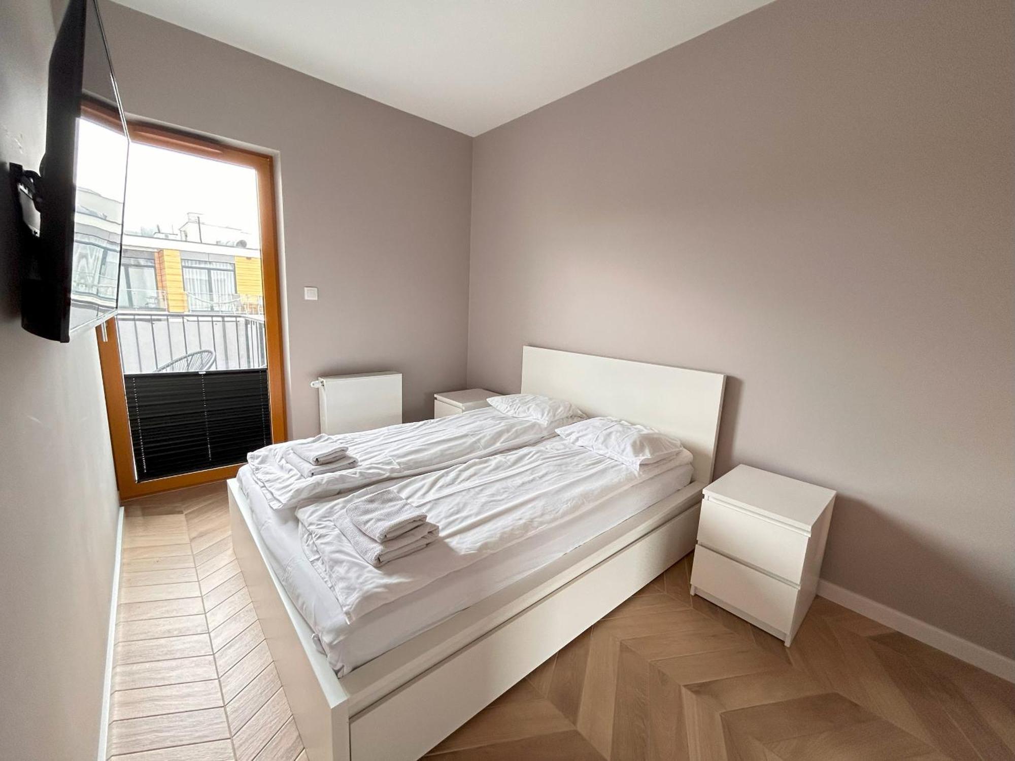 Apartmentprestige Central Station Краків Екстер'єр фото