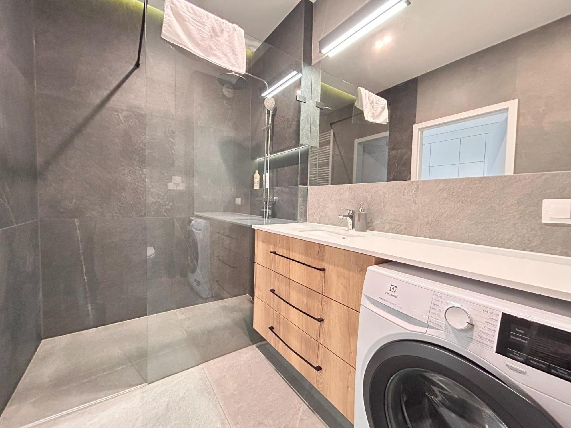 Apartmentprestige Central Station Краків Екстер'єр фото