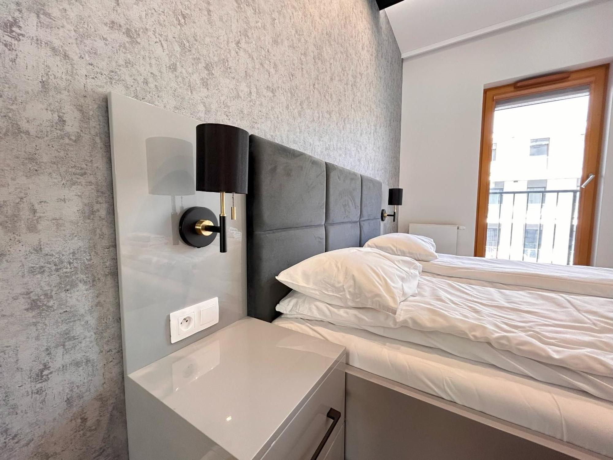 Apartmentprestige Central Station Краків Екстер'єр фото